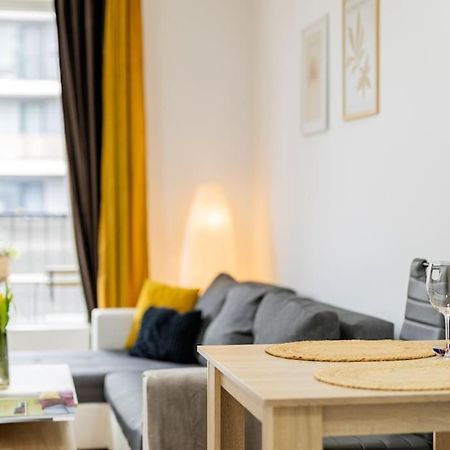 Cityscape Oasis: Active Studio Heaven 布拉迪斯拉发 外观 照片