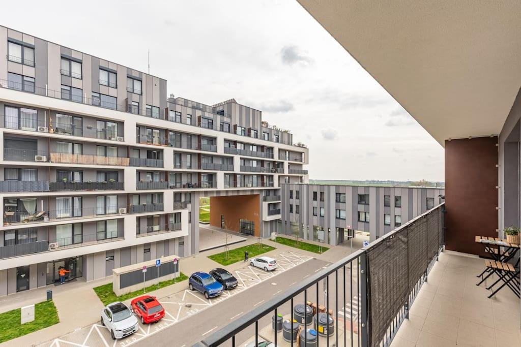 Cityscape Oasis: Active Studio Heaven 布拉迪斯拉发 外观 照片